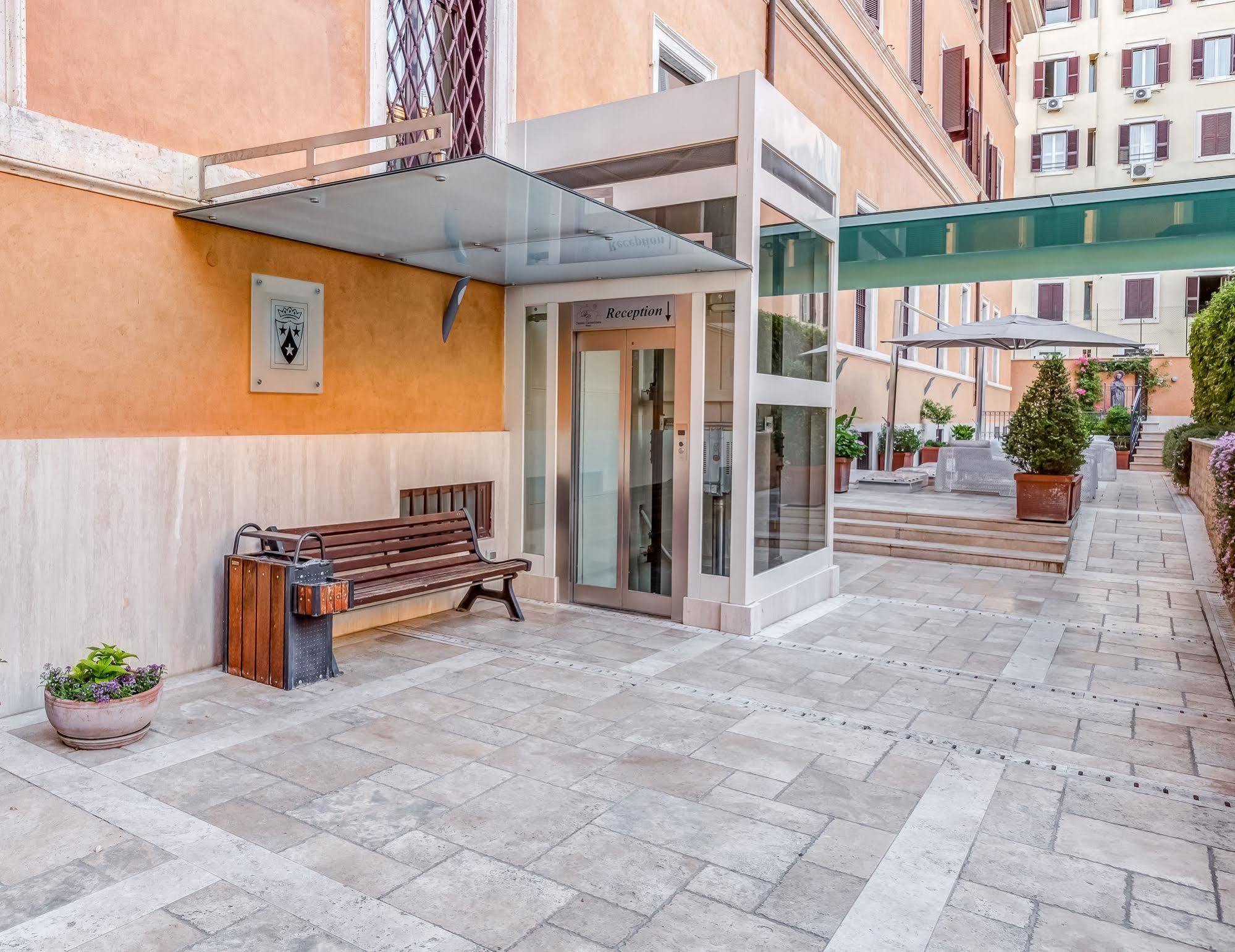 Domus Carmelitana Hotel Rome Exterior photo
